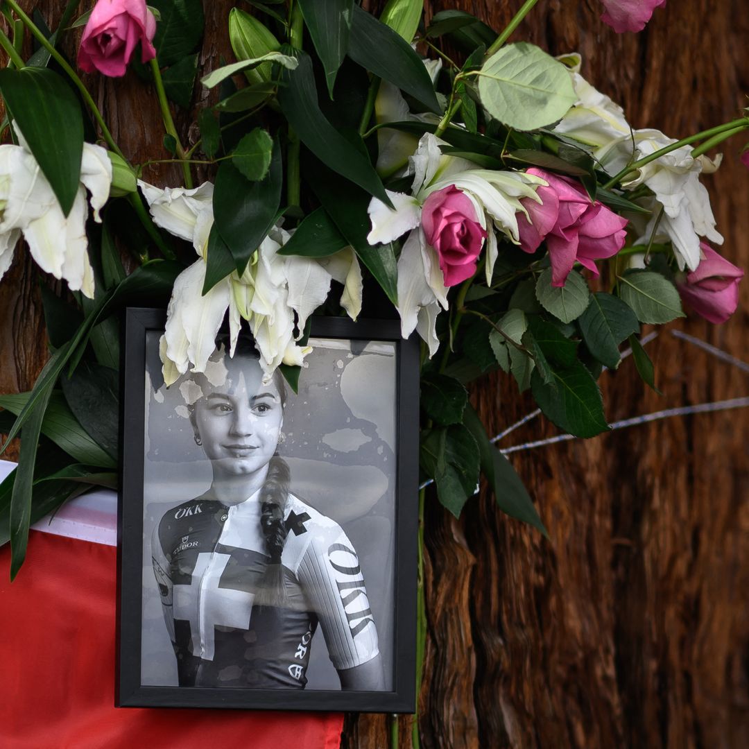 La muerte de la ciclista Muriel Furrer de 18 años en plena carrera conmociona al mundo del deporte