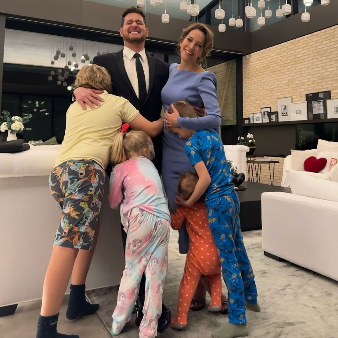 Luisana Lopilato y Michael Bublé con sus hijos