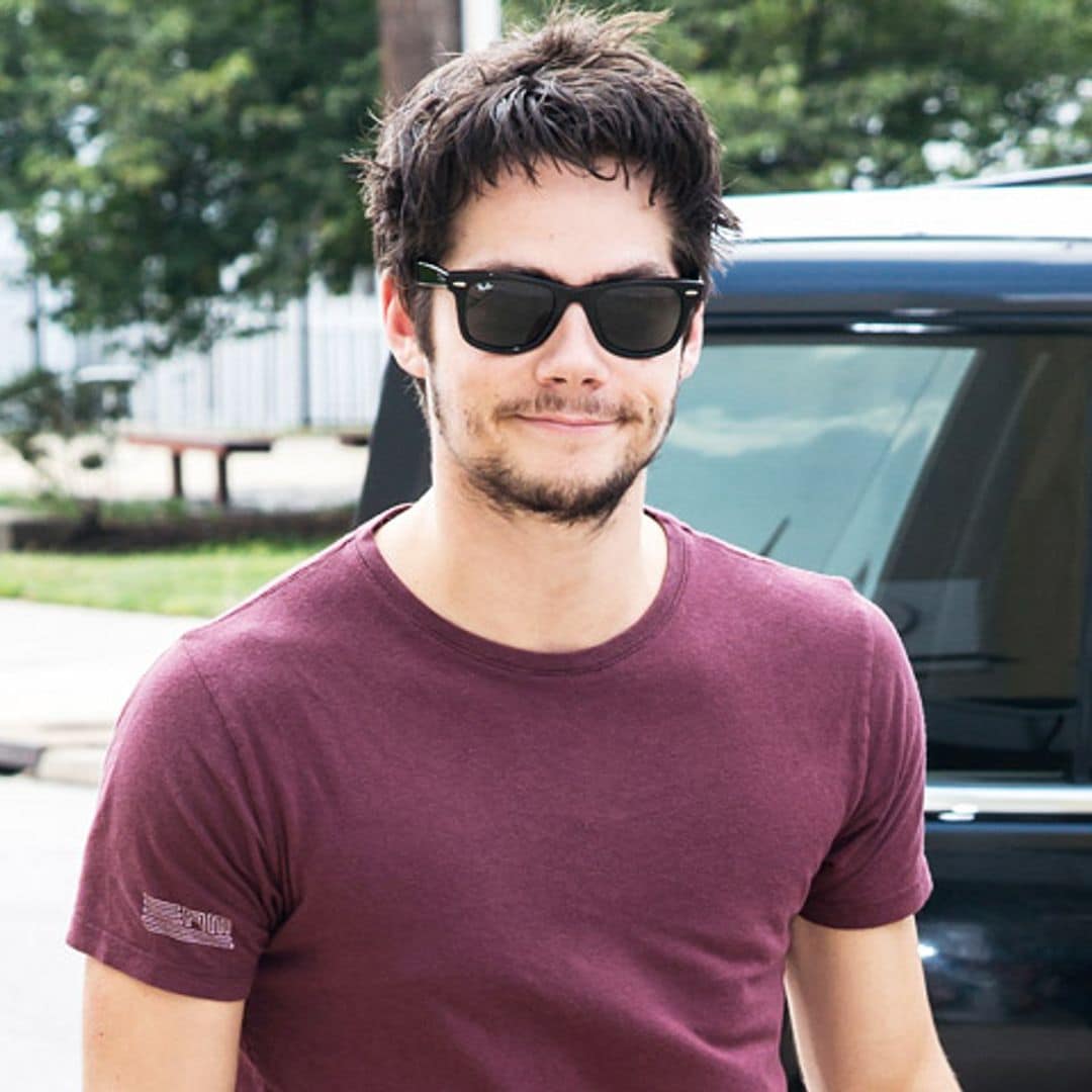 ¡Los tenemos! Fichamos para ti los 10 básicos del armario de Dylan O’Brien