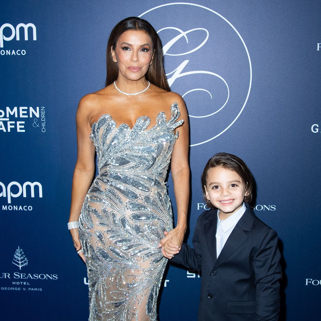 Santi, el hijo de Eva Longoria, se roba las cámaras sobre la alfombra roja: 'No quería irse'