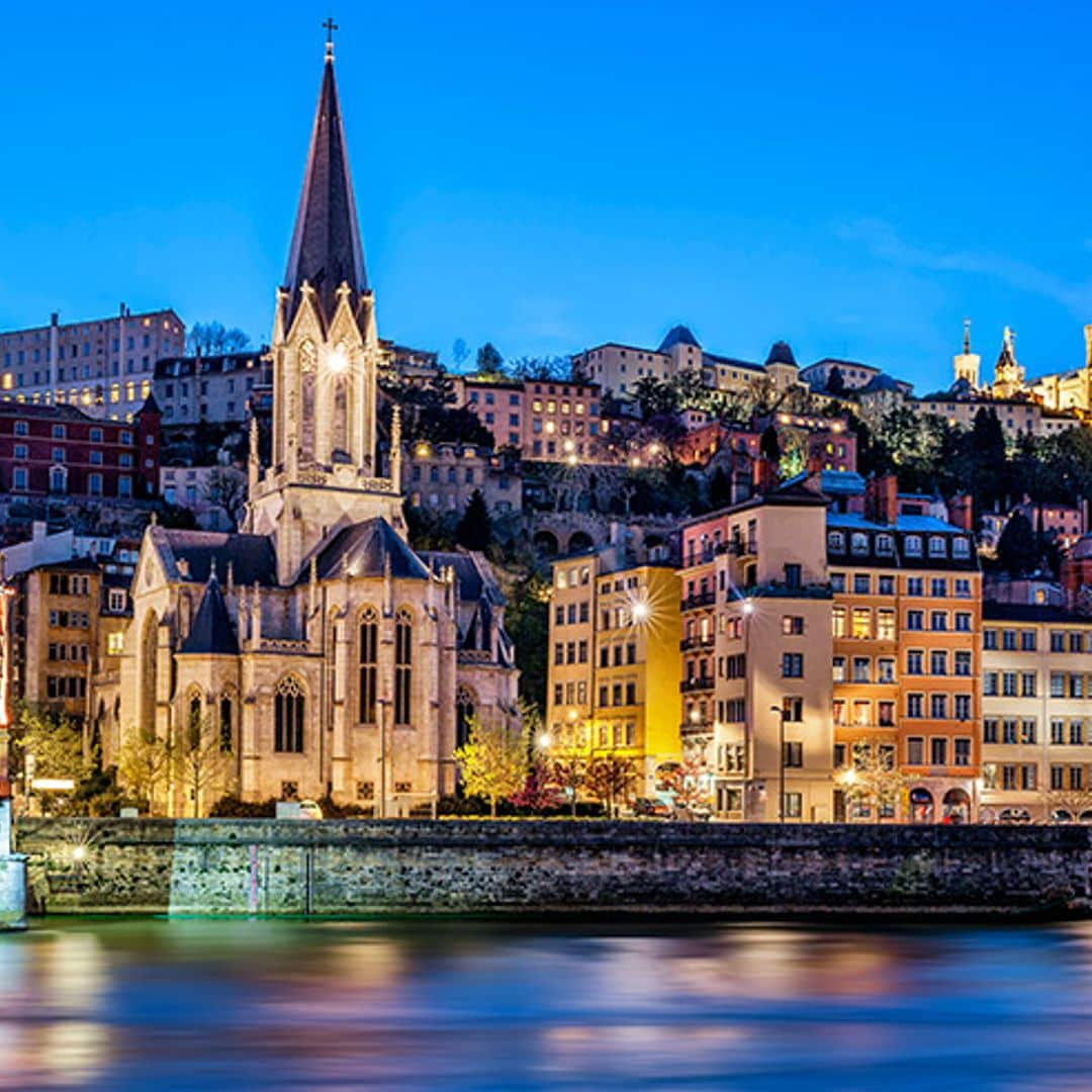 Luces, fiesta, universo gastro... algo está pasando ahora en Lyon