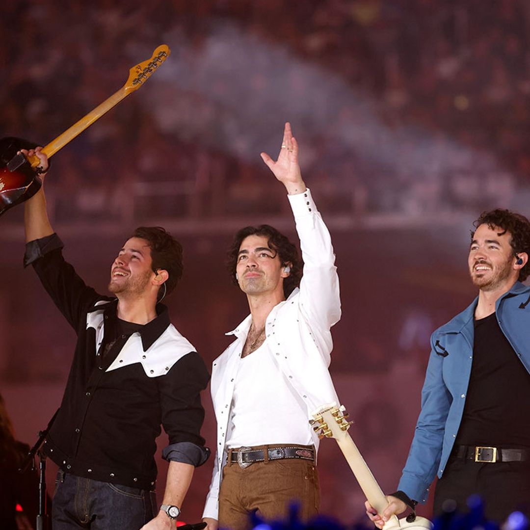 Los Jonas Brothers demuestran que siguen causando furor 17 años después