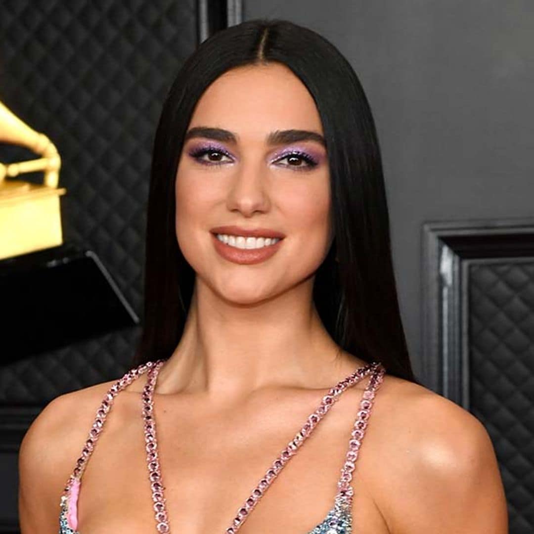 ¡Menudo cambio! Dua Lipa comparte fotos de su infancia como modelo