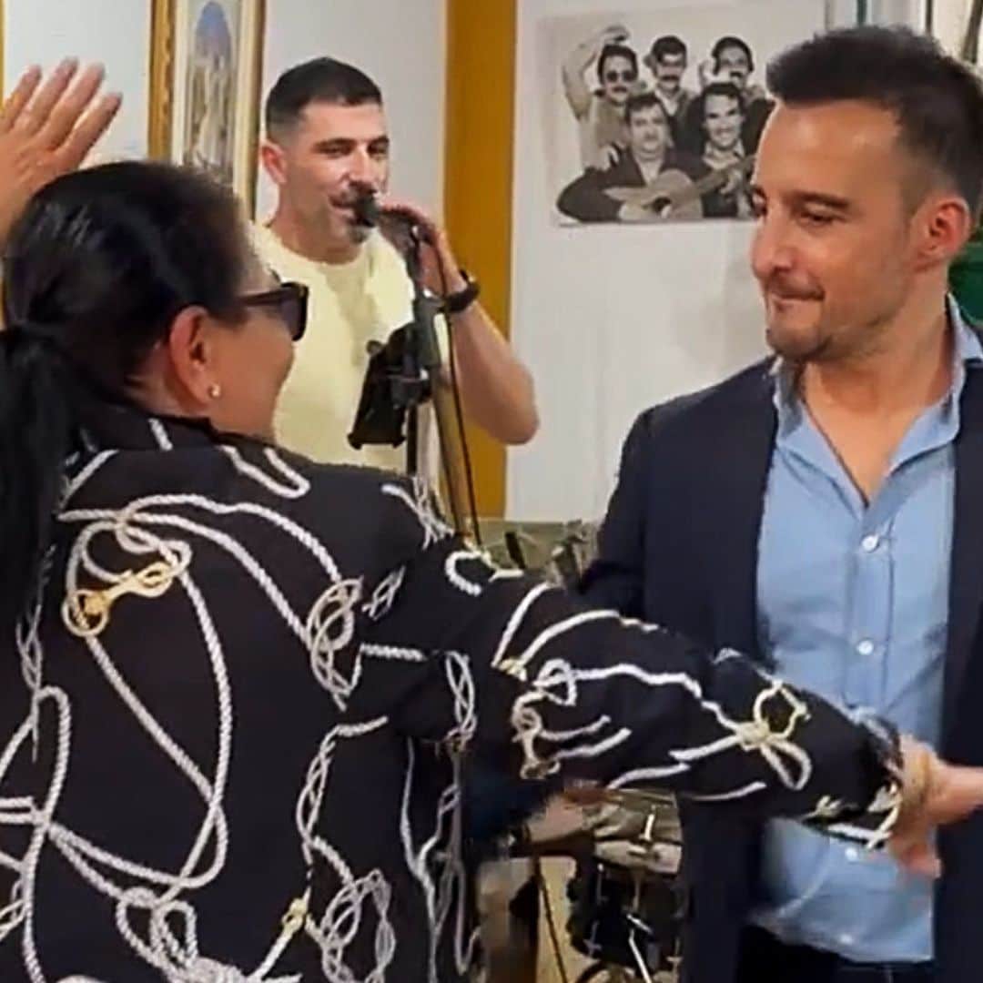 El divertido vídeo de Alejandro Amenábar bailando flamenco junto a María del Monte en la Feria de Abril