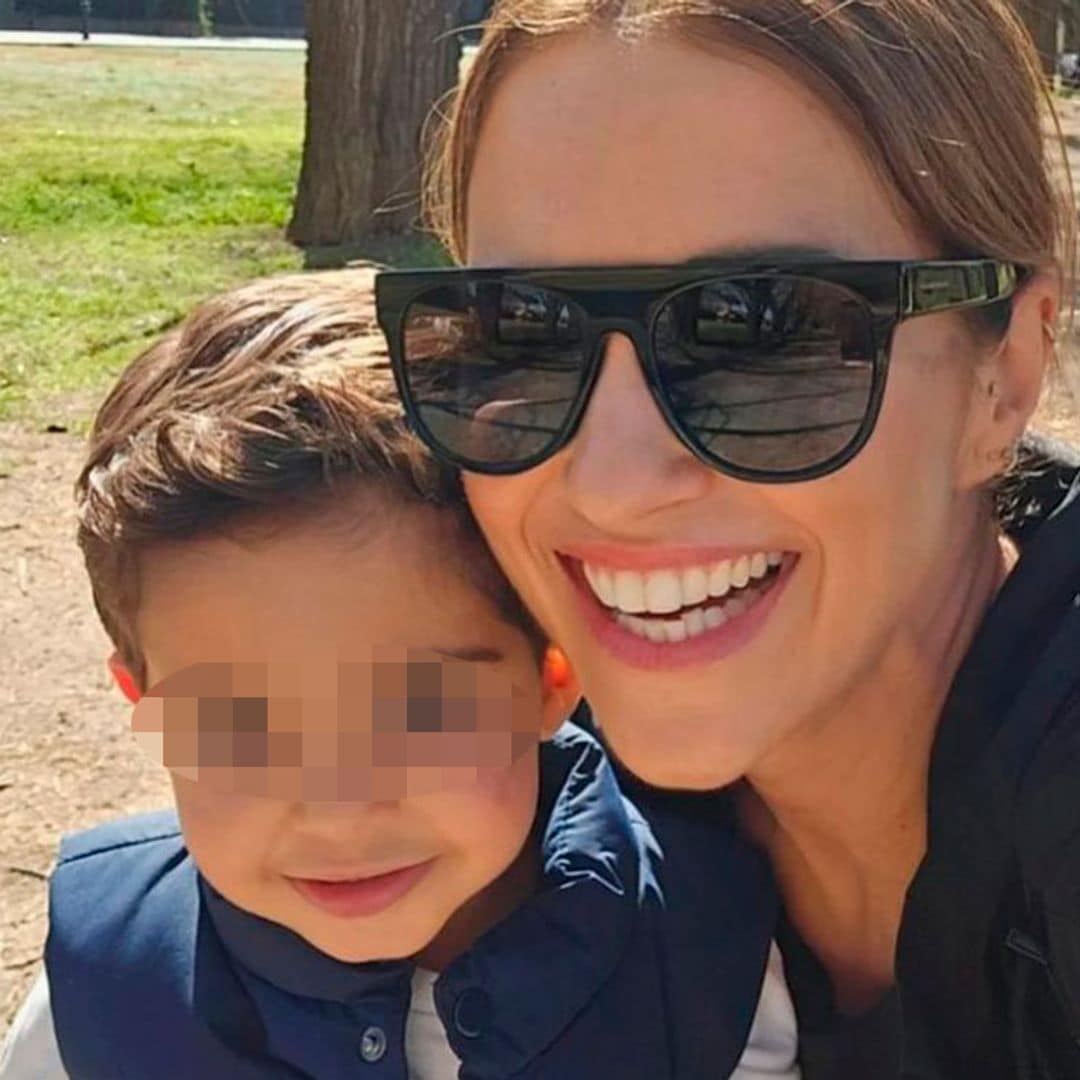 Paula Echevarría muestra sus raíces y las tradiciones de su tierra a su hijo, Miki, junto a Miguel Torres