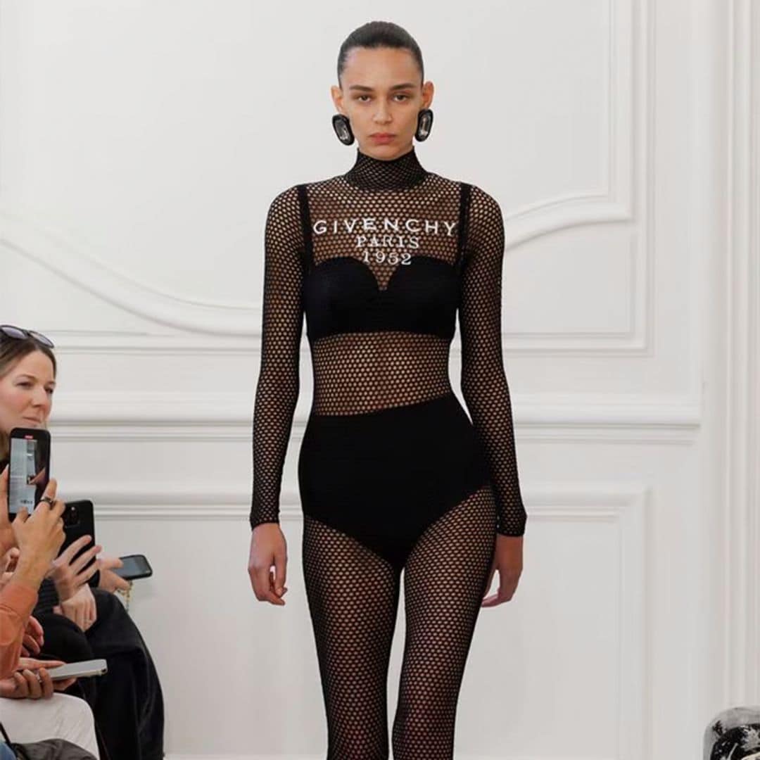 Todo sobre el debut de Sarah Burton en Givenchy: una colección que empodera el cuerpo de la mujer