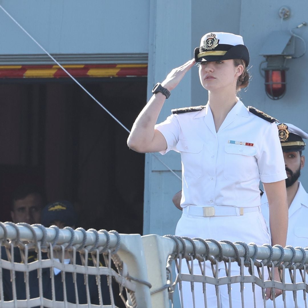 La princesa Leonor, a bordo del 'Elcano', llega a Las Palmas, último puerto español antes de partir a América