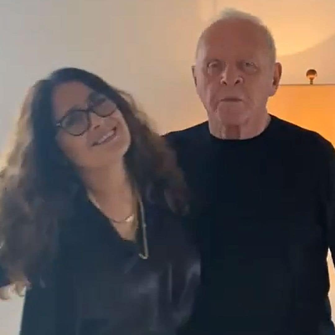 El divertido baile con el que Anthony Hopkins celebra su Oscar junto a Salma Hayek