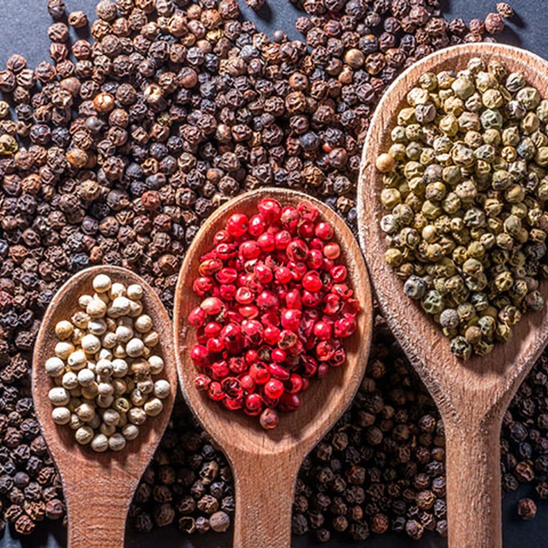 Aromatiza tus platos con distintas variedades de pimienta