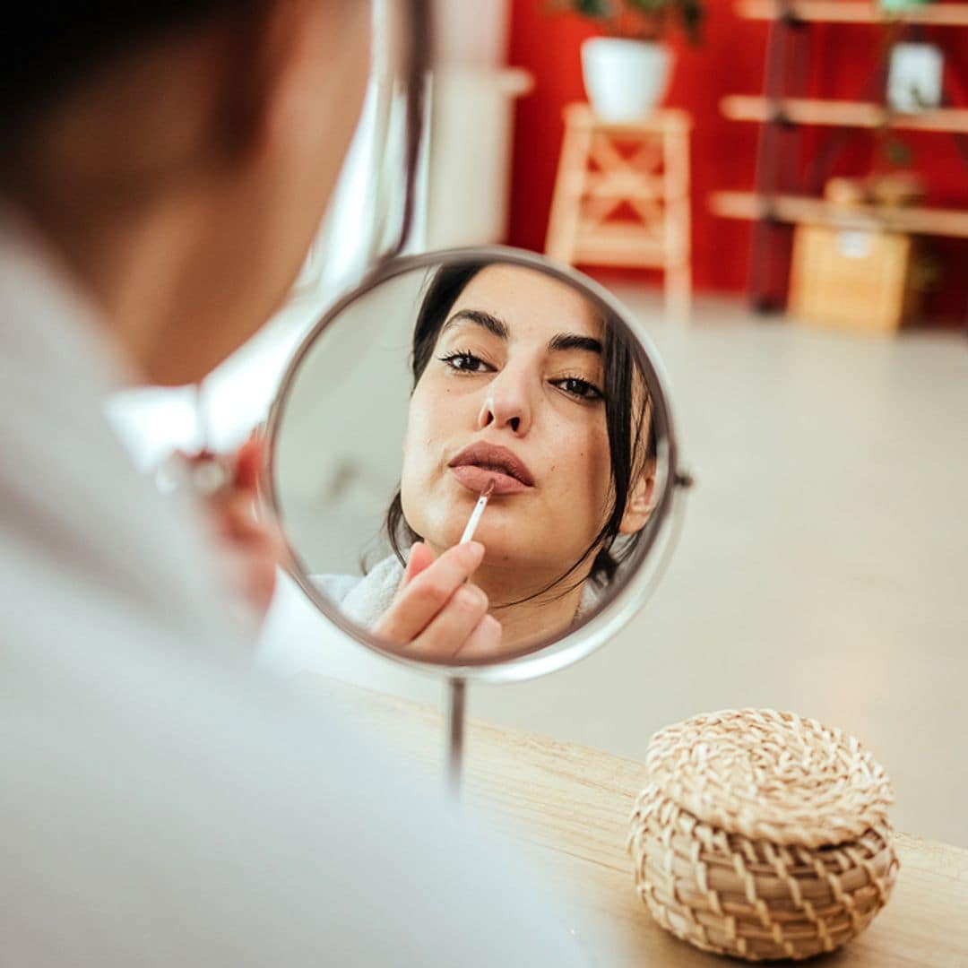 El secreto para un maquillaje de revista es este espejo con luz que arrasa en Amazon