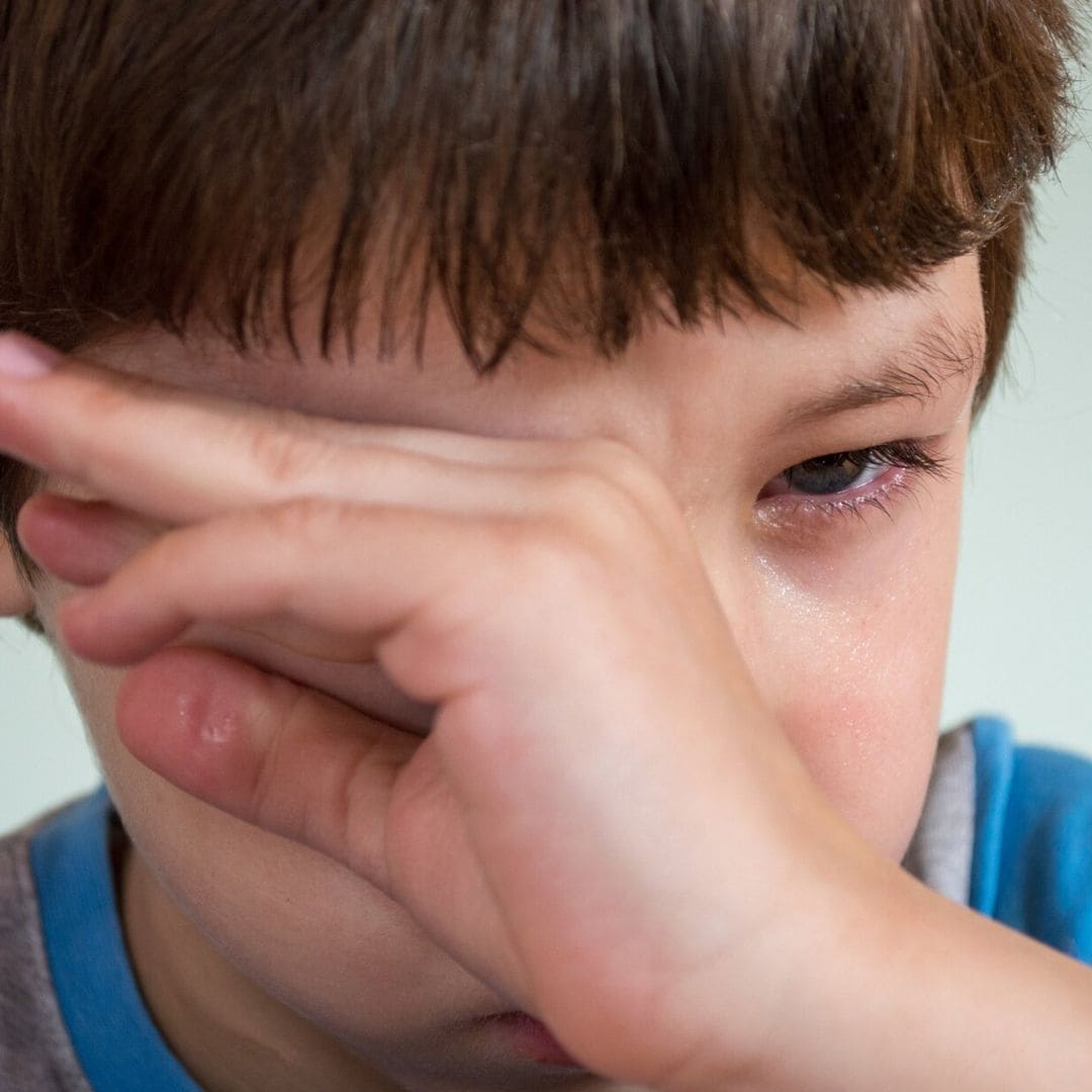 Conjuntivitis: ¿puedo llevar a mi hijo al colegio?