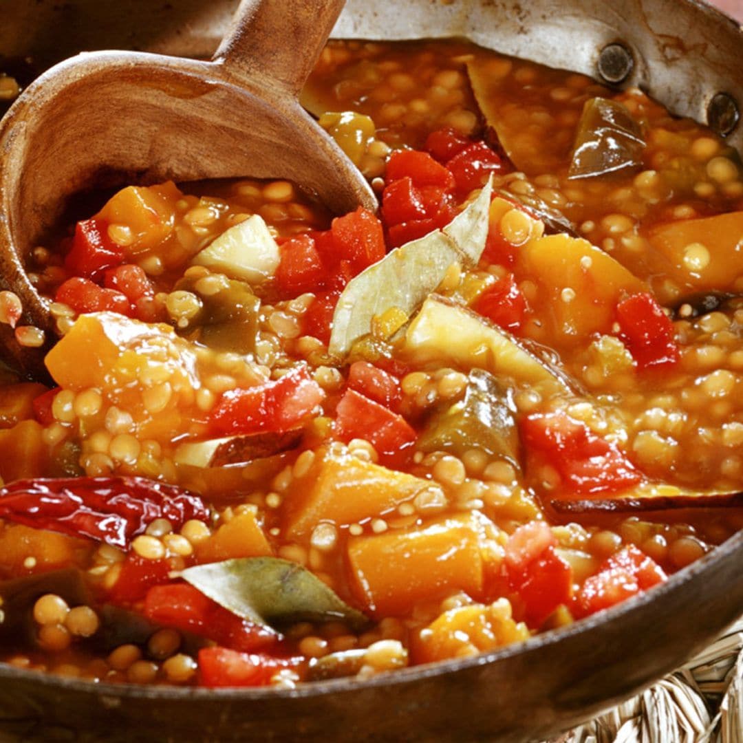 Lentejas guisadas con berenjena y calabaza