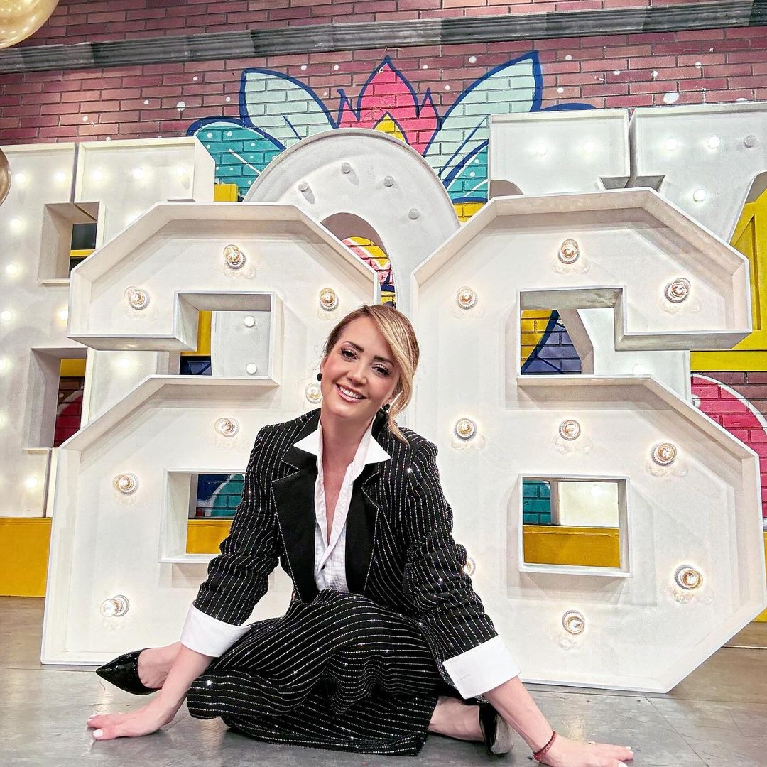 Andrea Legarreta se conmueve al celebrar el 26 aniversario del programa 'Hoy'