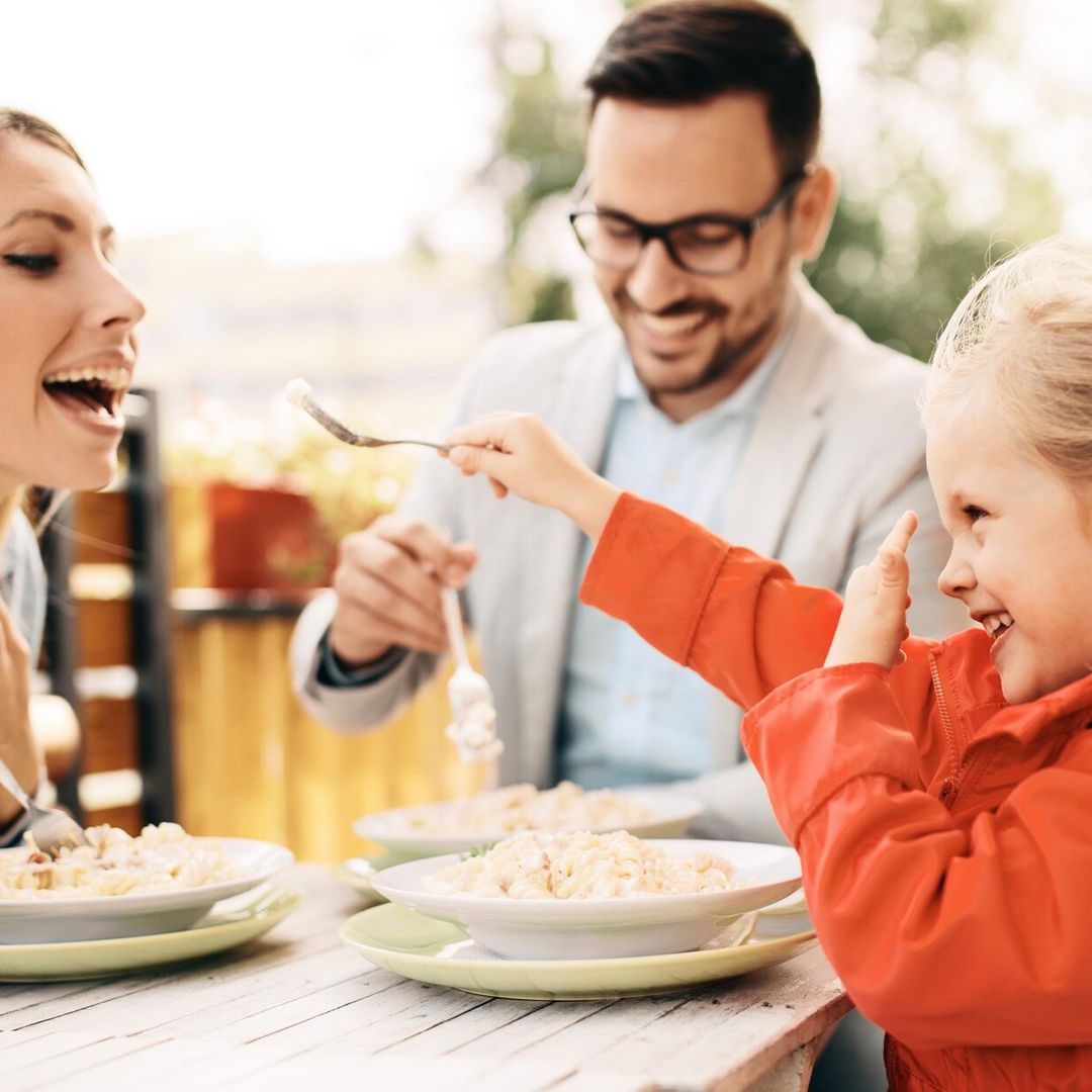 Una guía súper útil para que tus hijos coman de forma saludable