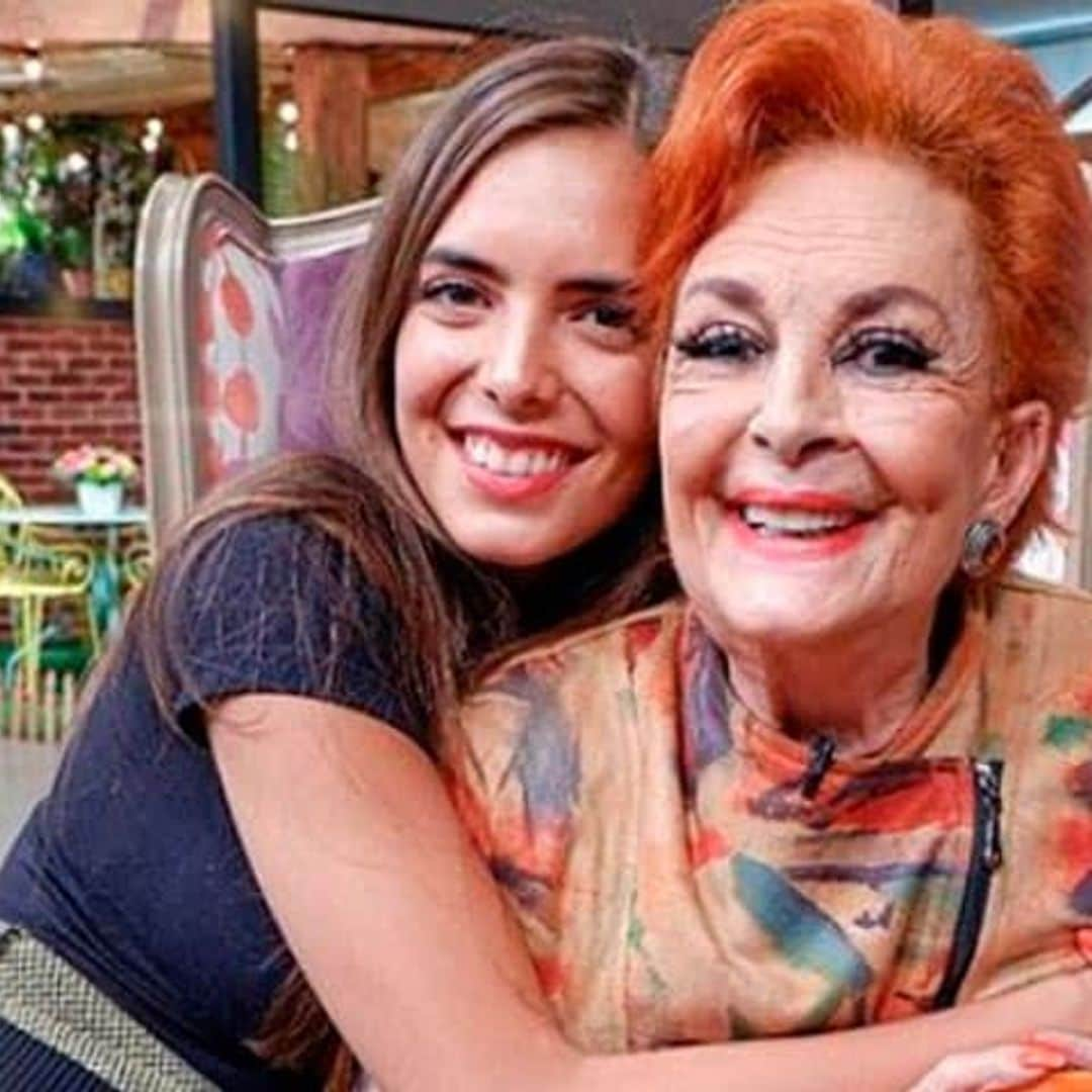 María Levy regresa a nuestro país y presume su cariñoso reencuentro con su abuelita Talina Fernández