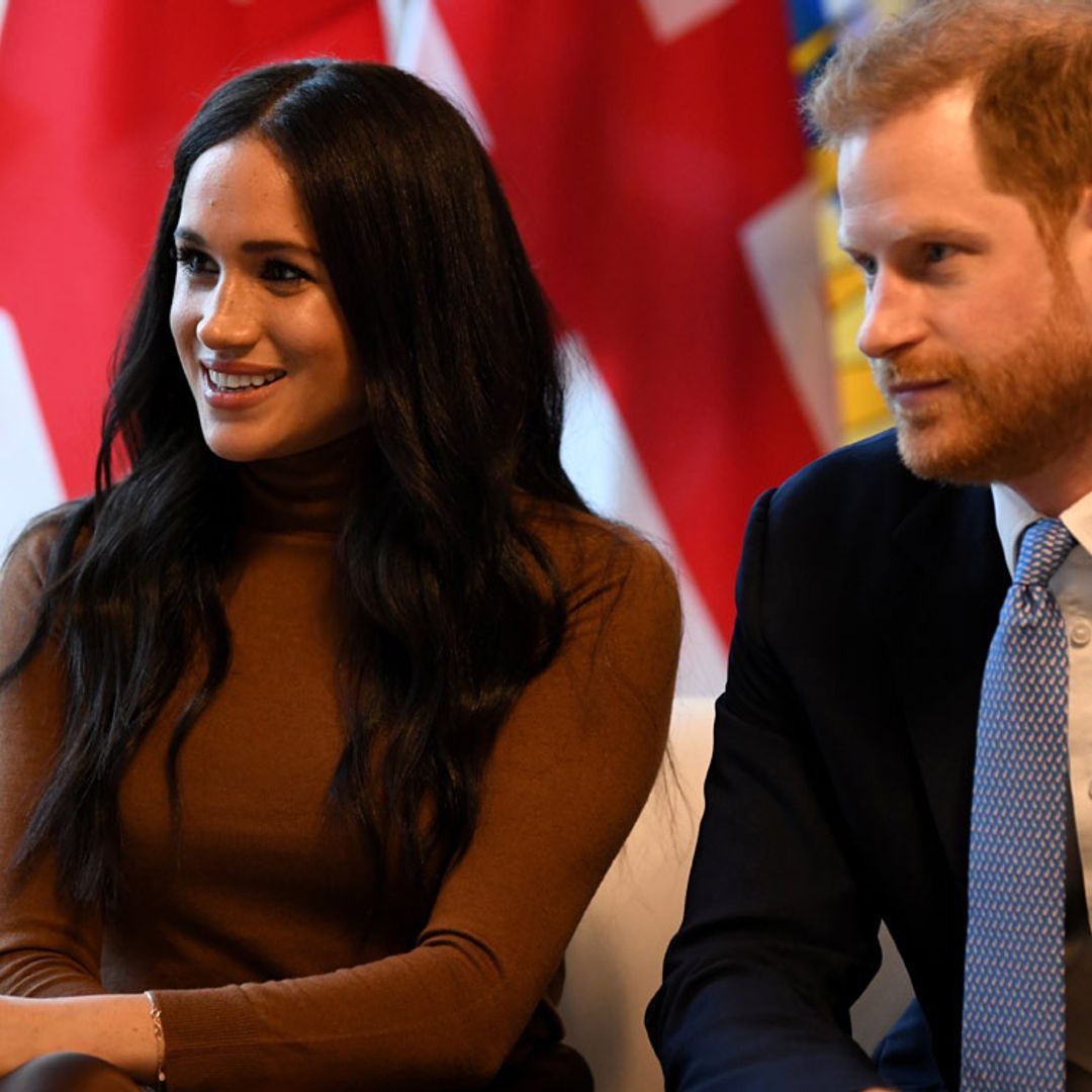 Libros con significado, obras de arte... ¡y su beagle! Los detalles del hogar de Meghan y Harry