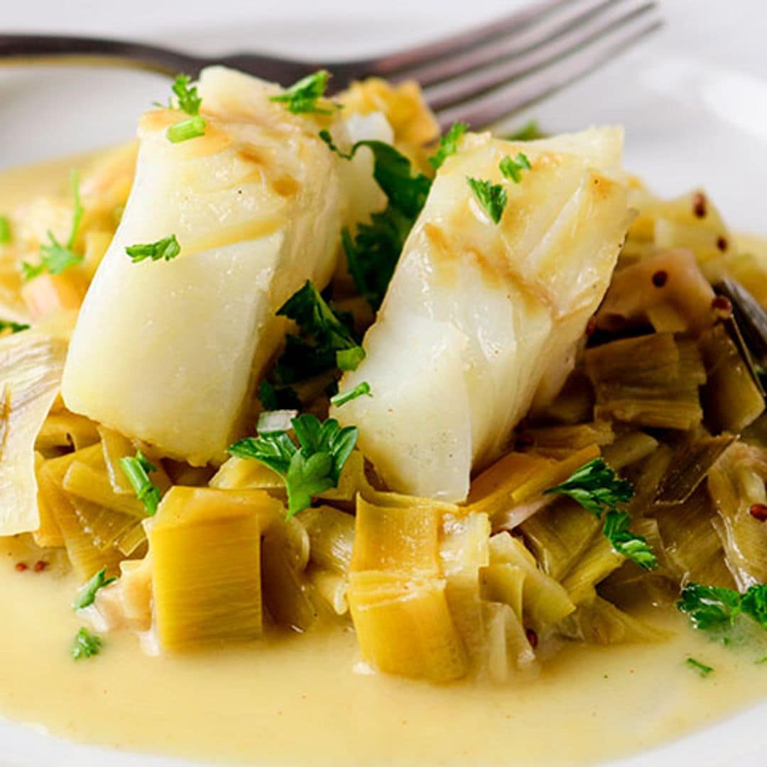 Bacalao al vapor con puerros confitados