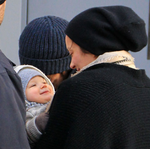 Marion Cotillard Nos Descubre Su Lado Mas Maternal Con Su Bebe Marcel