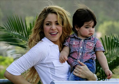 El Hijo De Shakira Y Pique Milan Pique Mebarak Hola Com el hijo de shakira y pique milan pique