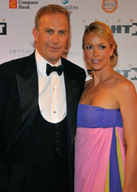 Kevin Costner y Christine Baumgartner 