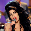 Tras una vida llena de excesos, Amy Winehouse fallece a los 27 años