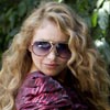 Paulina Rubio llega a España para celebrar la fiesta de Reyes con su hijo