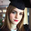 Emma Watson, la alumna más aplicada de Harry Potter, una graduada enamorada