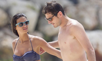 Iker Casillas y Sara Carbonero disfrutan de las playas de Almería