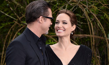 Así fue la boda de Angelina Jolie y Brad Pitt: el vestido, la tarta y la ceremonia
