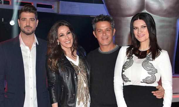 Laura Pausini cantando flamenco, las regañinas de Malú a Alejandro Sanz y unas gemelas con estrella... el estreno de 'La Voz' conquista