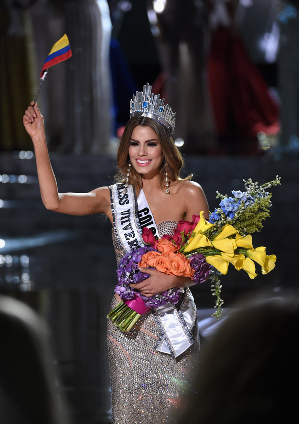 ¿La Corona Es Tuya O Mía? La Polémica Final De Miss Universo Con Error ...