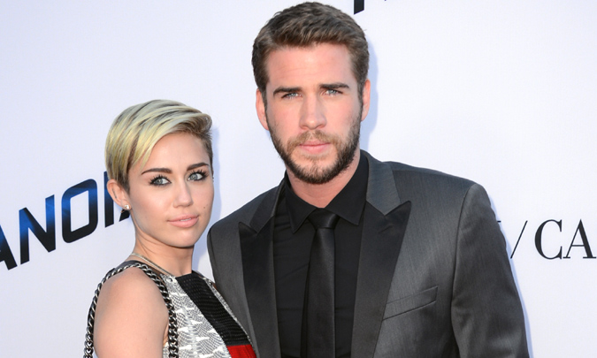 Miley Cyrus y Liam Hemsworth reciben juntos el año… ¿se han reconciliado? 