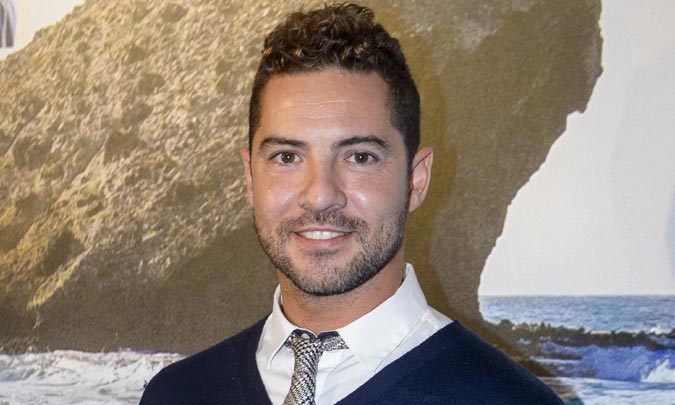 David Bisbal juega al despiste, ¿está enamorado de nuevo?