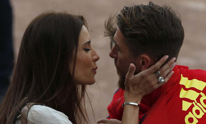 Pilar Rubio hace de la Eurocopa unas románticas vacaciones con Sergio Ramos