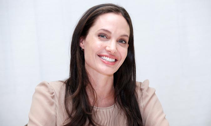 Angelina Jolie aparece por primera vez tras su separación