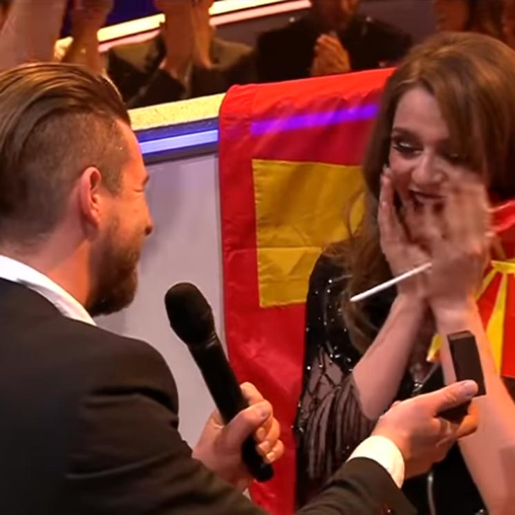 ¡Una petición de mano en directo y un embarazo! ¿Quién pensaba que Eurovisión era sólo música?