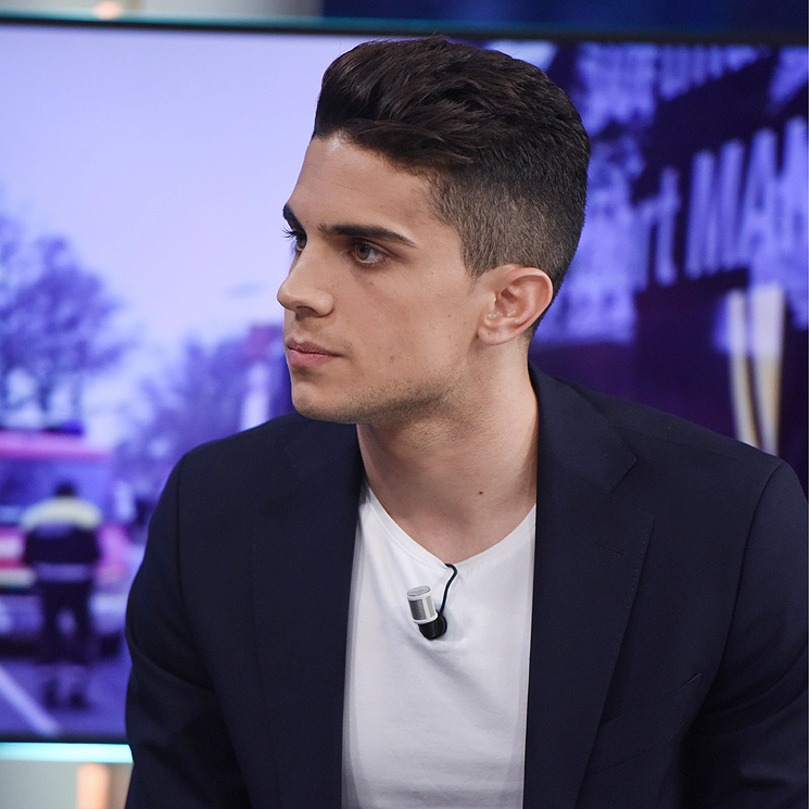 Marc Bartra, arropado por Melissa Jiménez en su entrevista más difícil