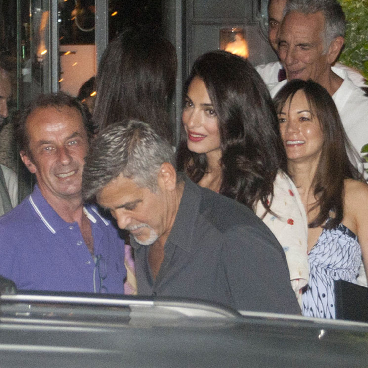 George y Amal Clooney, cena romántica sin niños en su paraíso particular