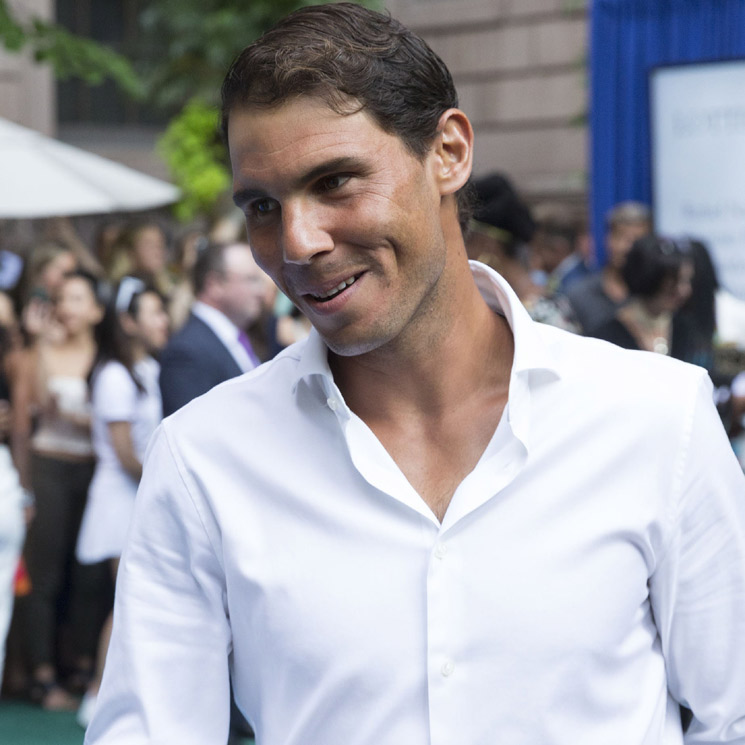 Rafa Nadal o cómo caerse al suelo sin perder el estilo… ¡ni la sonrisa!