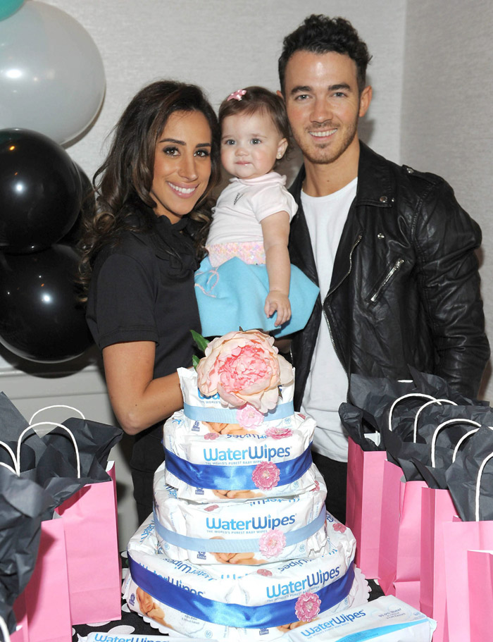 Kevin Jonas Todo Un Padrazo En El Primer Cumpleanos De Su Hija