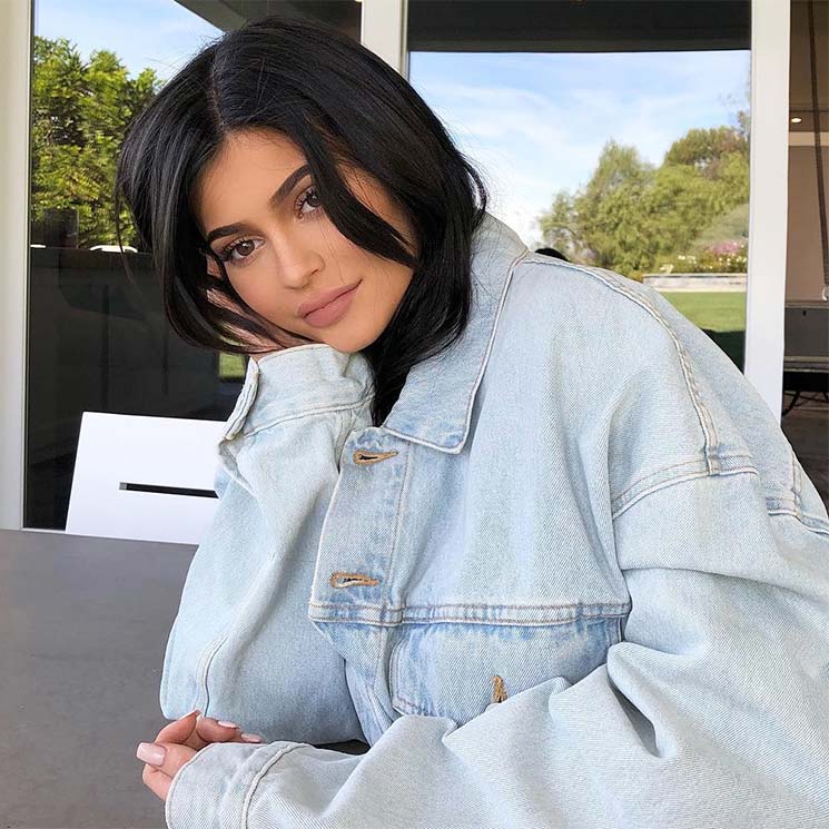 Kylie Jenner confirma su embarazo y anuncia el nacimiento de su bebé