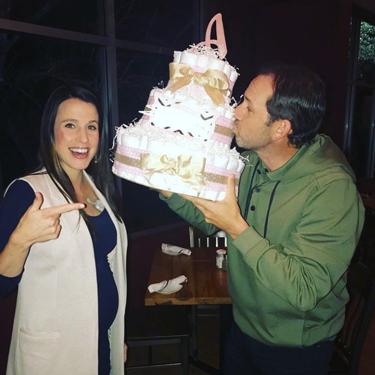 ¡Todo rosa y muchos regalos! Sergio García y su mujer celebran su 'baby shower'