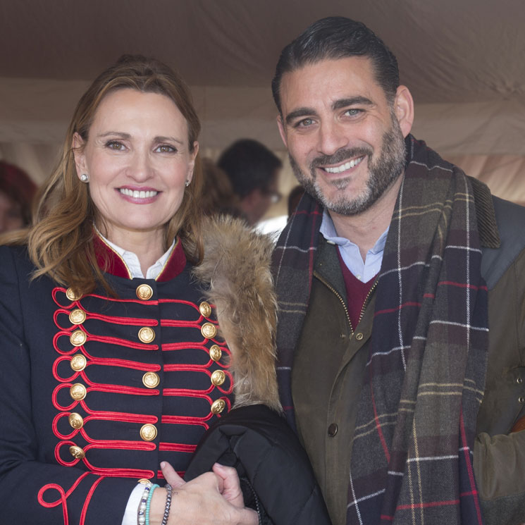 En ¡HOLA!: Ainhoa Arteta anuncia su compromiso de boda con Matías Urrea