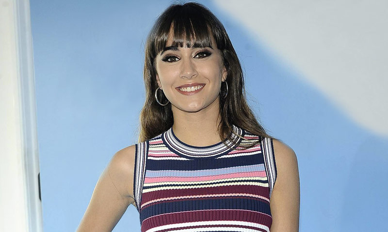 Aitana sufre un percance el día de su cumpleaños y acaba con el brazo escayolado