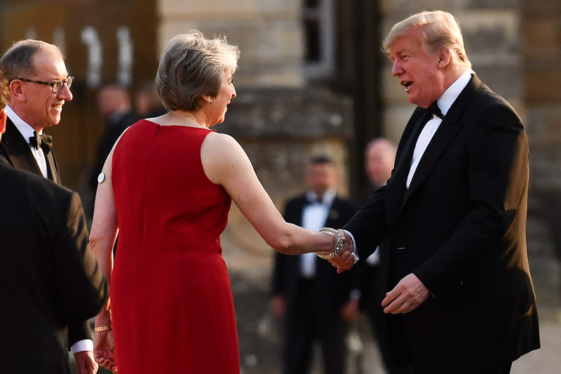 trump-may-cordon-2