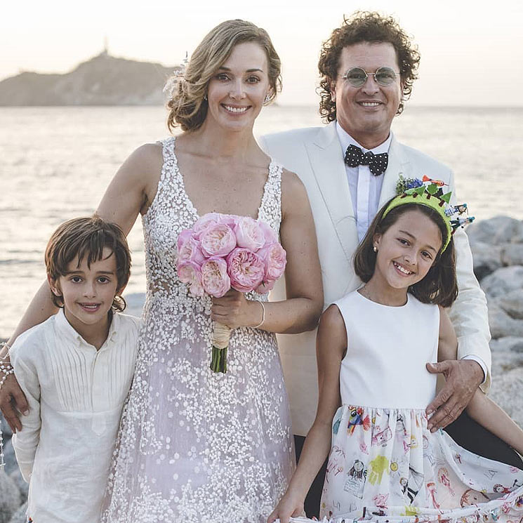 La romántica boda de Carlos Vives con sus hijos como testigos