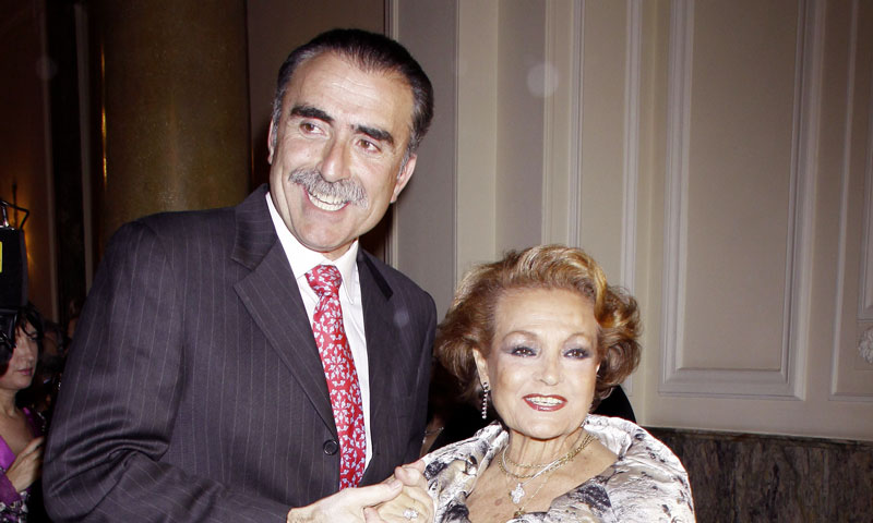 Juan y Medio y carmen Sevilla