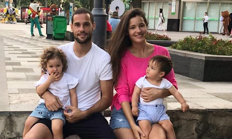 Malena Costa, Mario Suárez y sus hijos