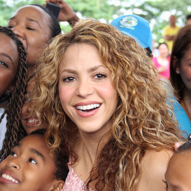 Shakira vuelve a sus orígenes: viaja a Barranquilla con una misión solidaria