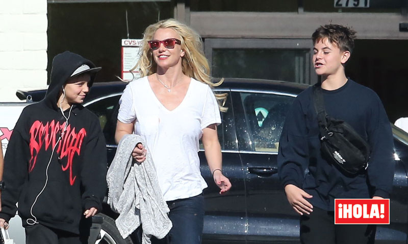 Britney Spears con sus hijos y su exmarido